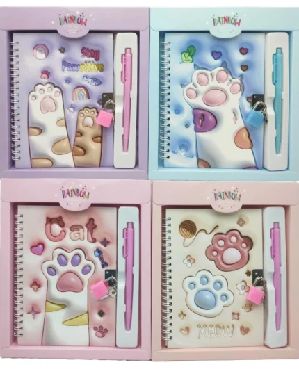 Блокнот 13*18/48арк. /36995-A/ на замочку +руч.кулькова "Лапка-3D" у коробці